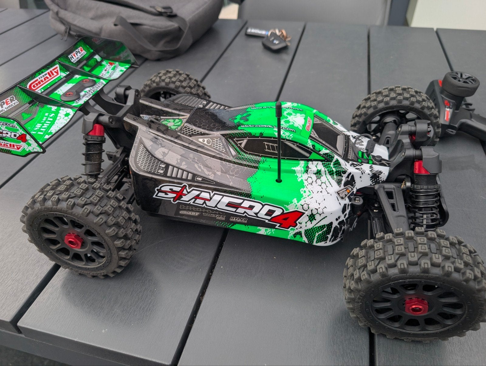 Corally Syncro 4 BLX 4WD RTR, Enlèvement ou Envoi, Échelle 1:8, Voiture off road, Comme neuf