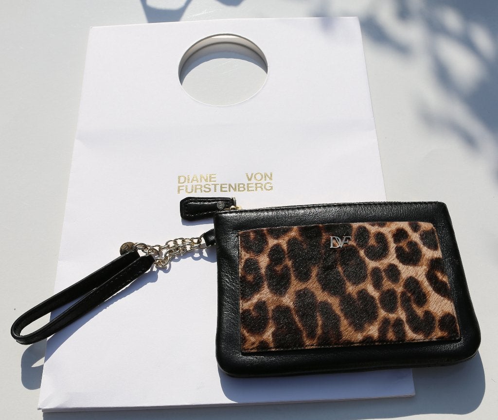 Jolie pochette / clutch en cuir Diane von Furstenberg, Enlèvement ou Envoi, Utilisé, Noir