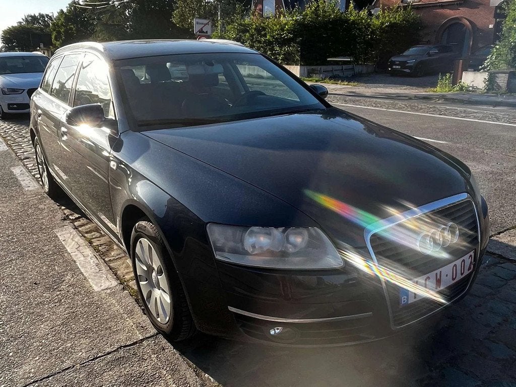 Audi A6 Avant A6 2.0 TDi 16v / HISTORIK AUDI (bj 2008), Auto's, 100 kW, 2240 kg, Gebruikt, Zwart
