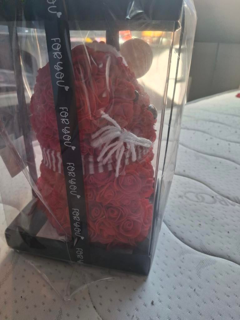 À RAMASSER ET EN ESPÈCES UNIQUEMENT : ourson rose rouge emba, Collections, Ours & Peluches, Enlèvement, Neuf, Autres types, Autres marques