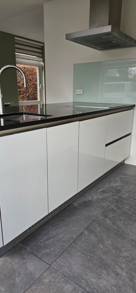 Volledige keuken met eiland, Ophalen