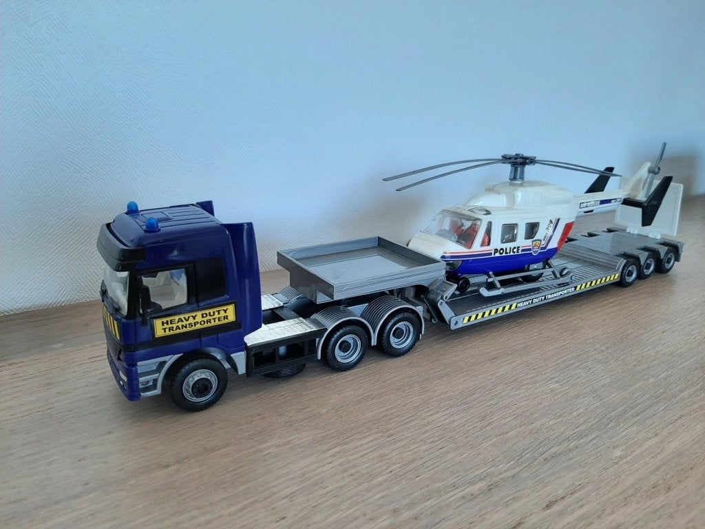 Heavy Duty transporter met helikopter,50 cm lang, Ophalen, Zo goed als nieuw
