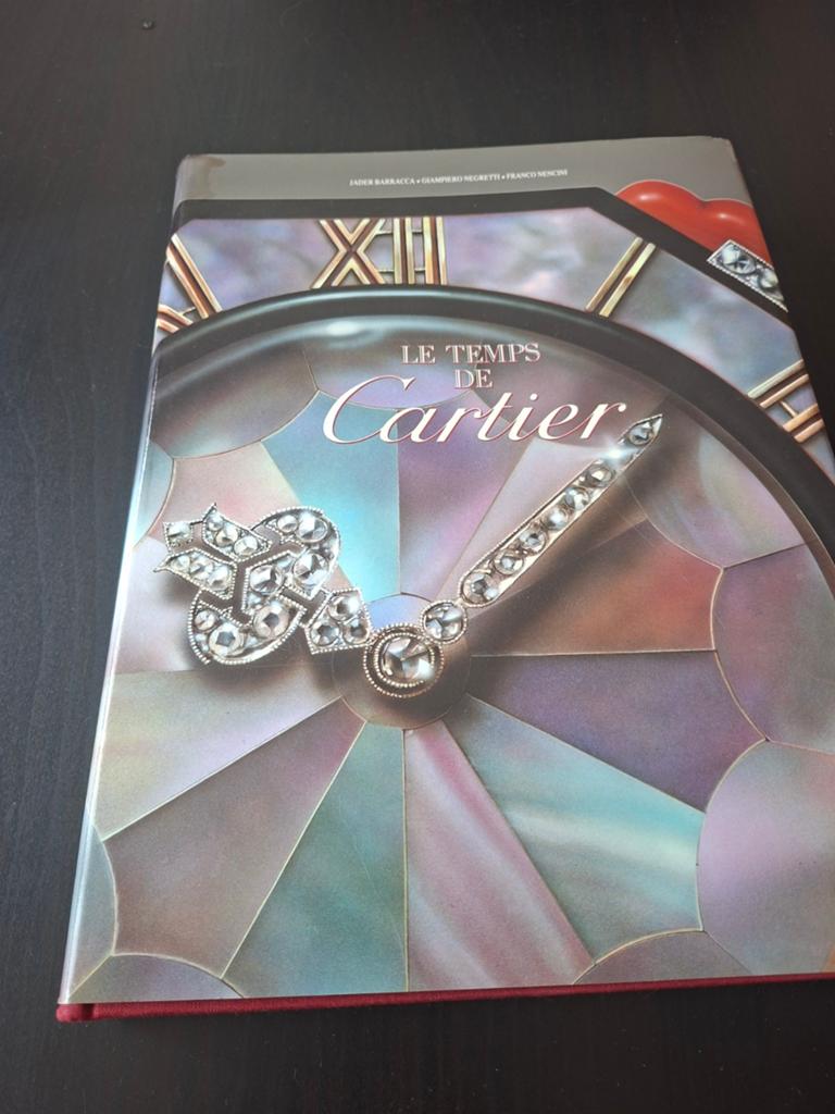 De tijd van Cartier, Boeken, Ophalen