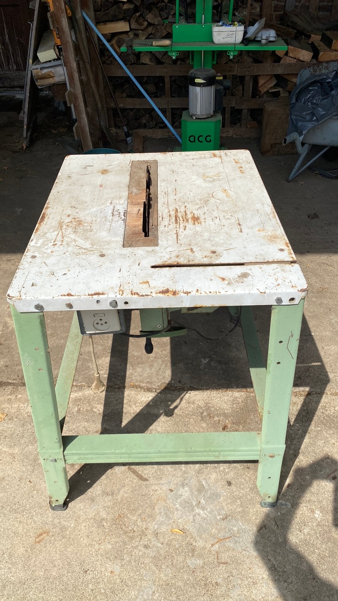 Zaagtafel 220V, Doe-het-zelf en Bouw, Werkbanken, Ophalen, Gebruikt