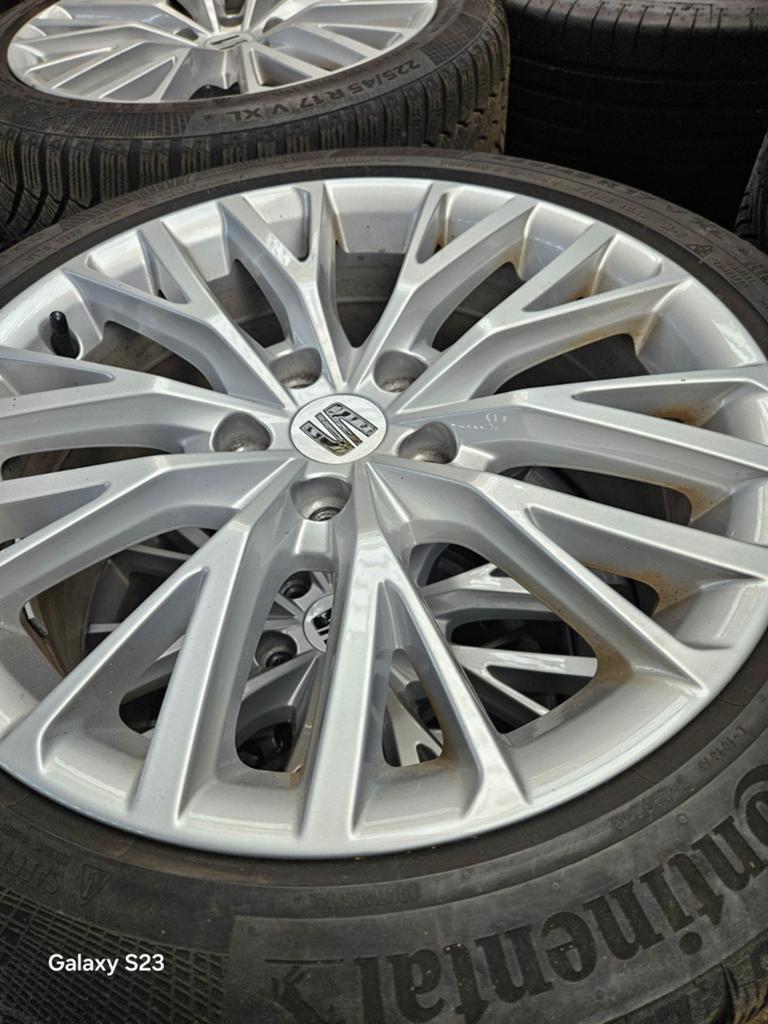 17 inch originele Seat leon Golf Caddy velgen banden, Auto-onderdelen, Ophalen of Verzenden, Seat