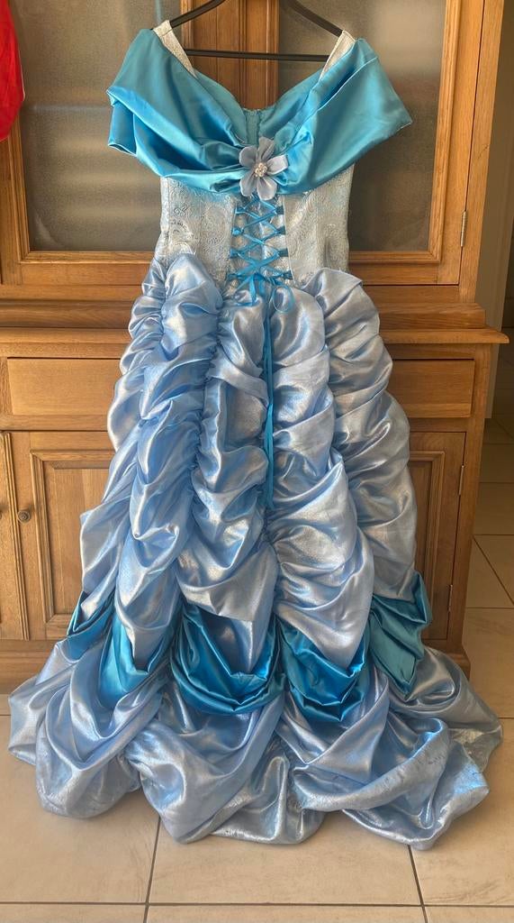 Robe de princesse taille S, Enlèvement, Utilisé