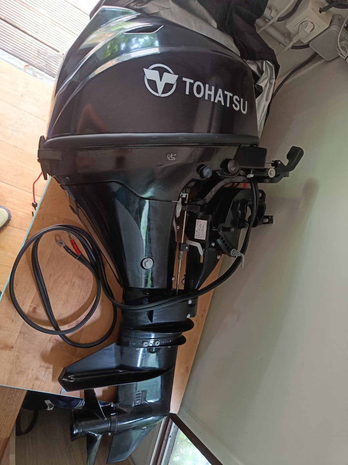 Tohatsu 9.8 PK, amper 2 draaiuren, Watersport en Boten, Buiten- en Binnenboordmotoren, Ophalen, Elektrisch