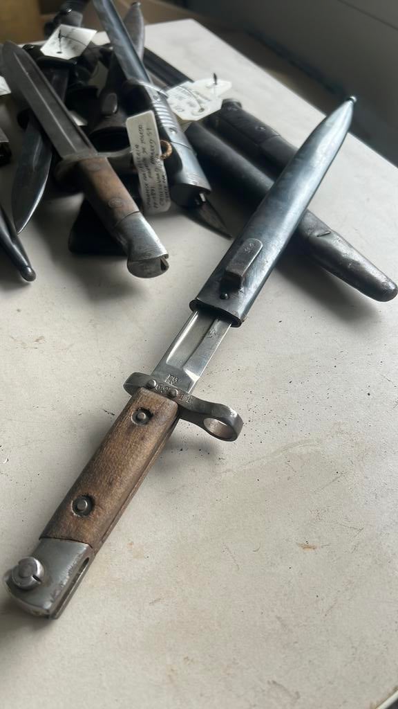 Baïonnette Steyr austro-hongroise M1895, Enlèvement ou Envoi