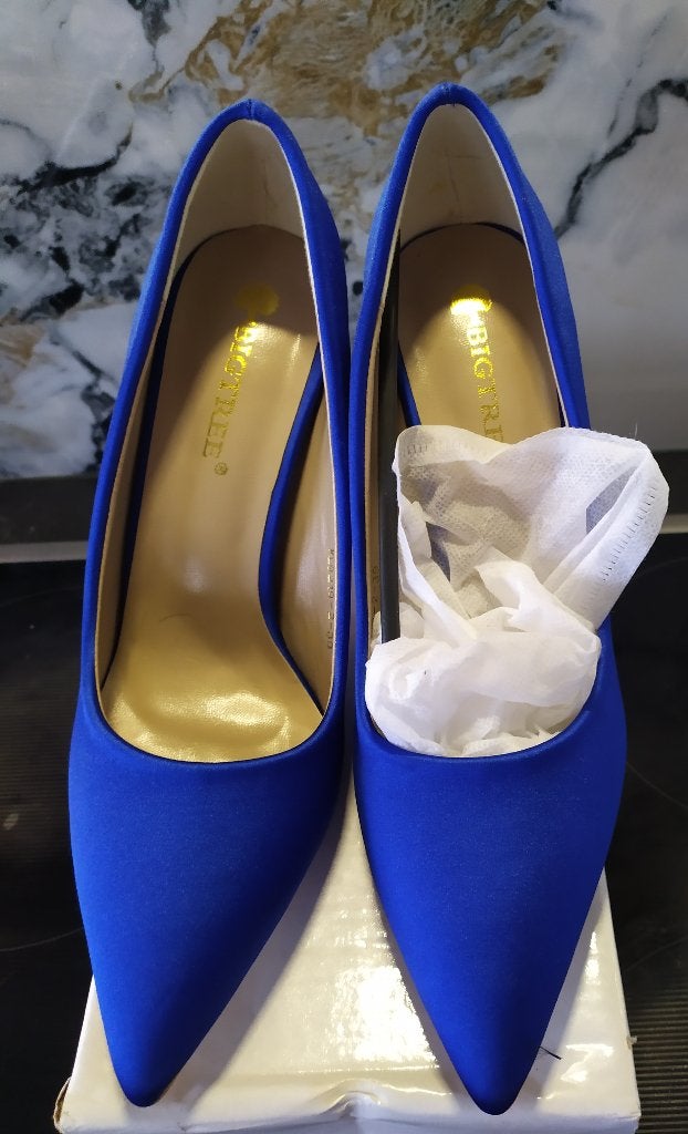 chaussure 38 neuf de toute beauté talon 5.5 cm, Neuf, Chaussures à haut talons, Enlèvement, Bleu