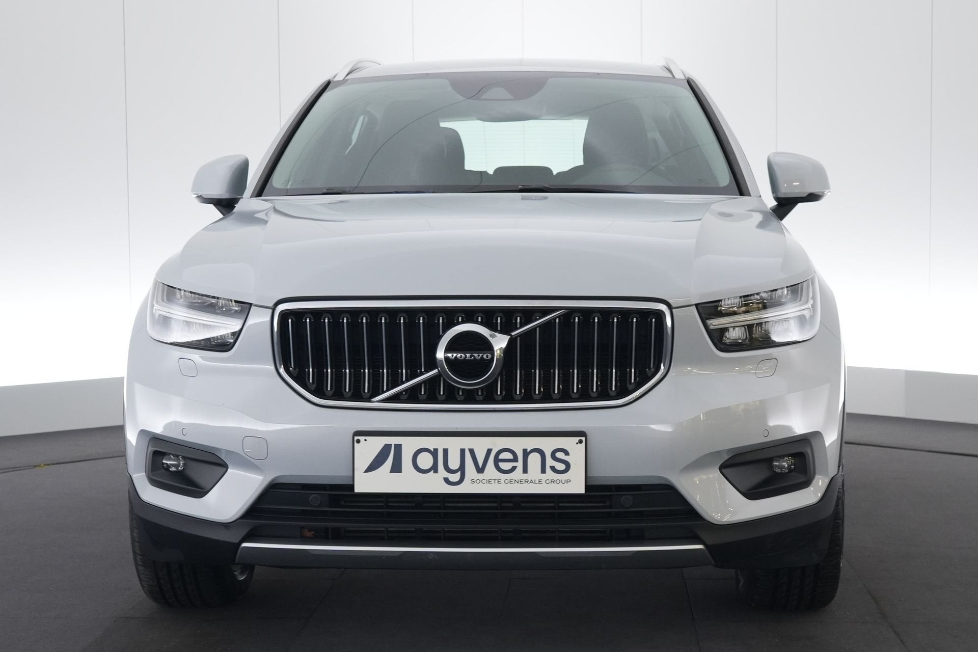 (2AXX805) VOLVO XC40, Cuir, Achat, Carnet d'entretien, 5 portes