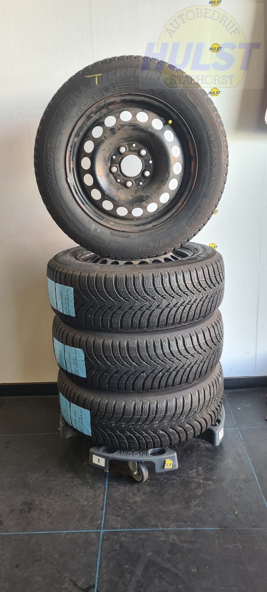 Set stalen wielen met Michelin winterbanden 195/65 r15 91T, Auto-onderdelen, Banden en Velgen, Ophalen, Gebruikt, 15 inch, -