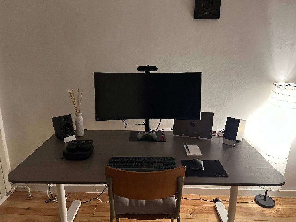 IKEA BEKANT bureau 160x80 cm — Donkergrijs/witte poten, Ophalen, Zo goed als nieuw, IKEA, Grijs