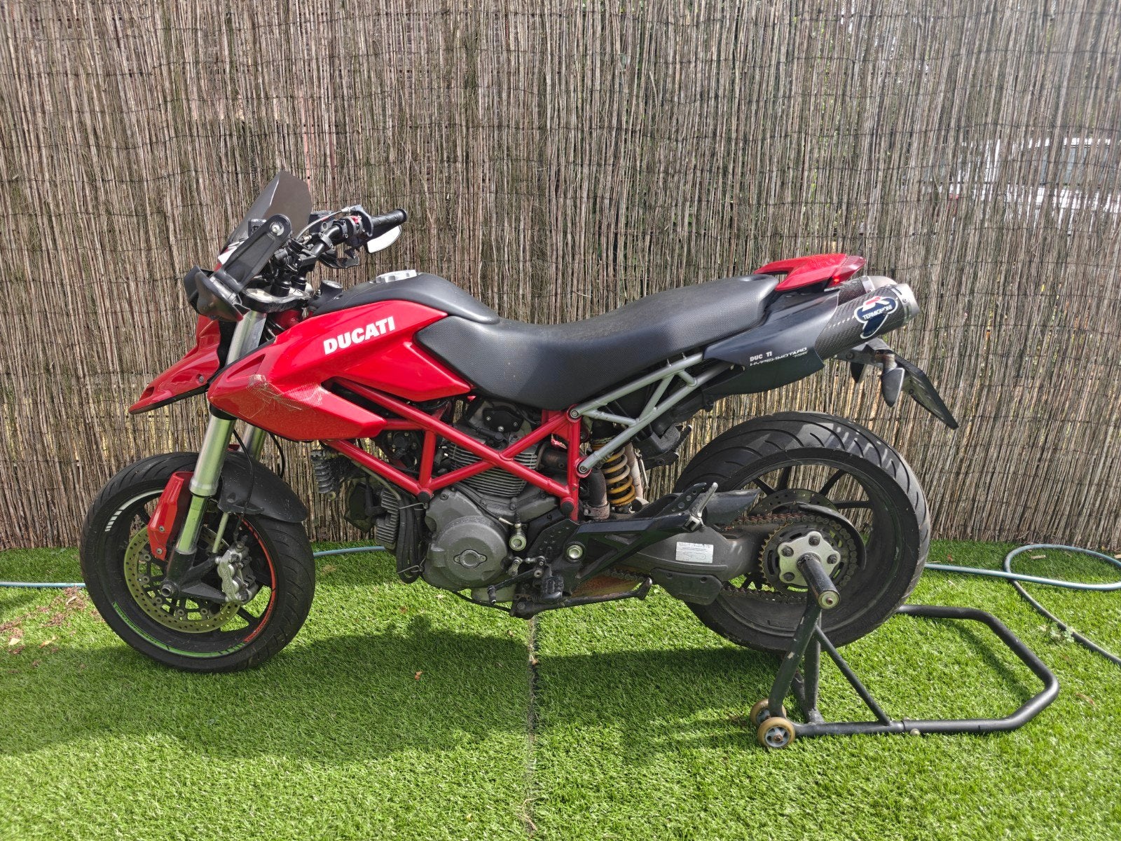 Ducati Hypermotard 796 uit 2009, Motoren, Particulier