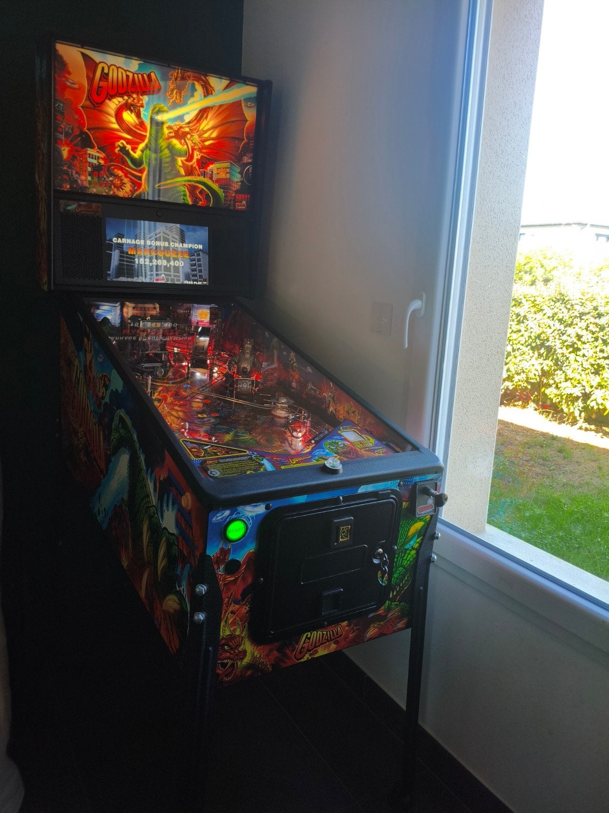 Godzilla Premium Stern flipperkast, Verzamelen, Ophalen, Stern