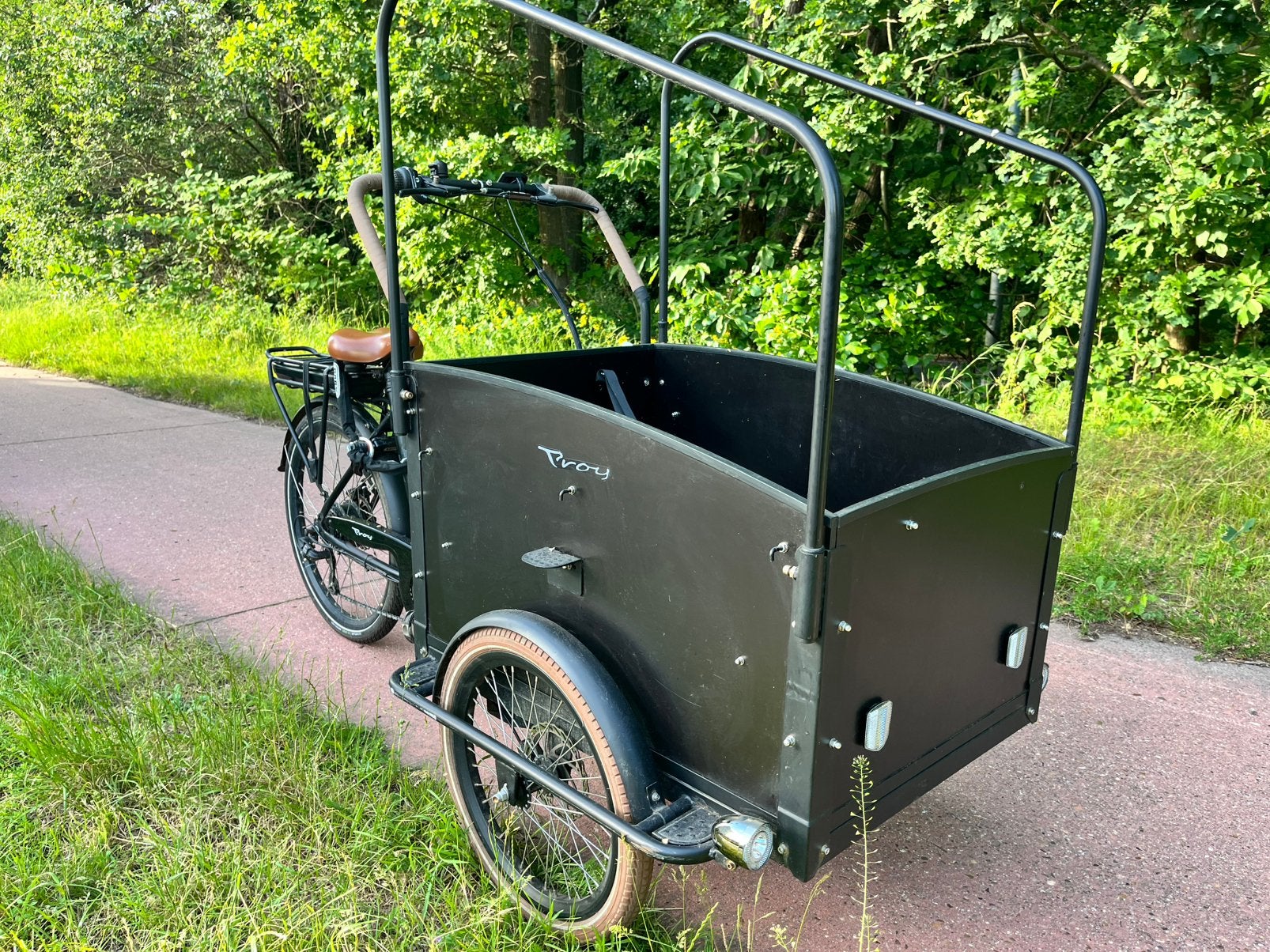 Vogue E -Bakfiets 8 versnellingen Matt-Black, Ophalen, Zo goed als nieuw, Huif