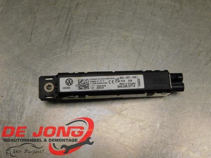 Antenne Versterker van een Volkswagen Golf, Gebruikt, -, Volkswagen, -