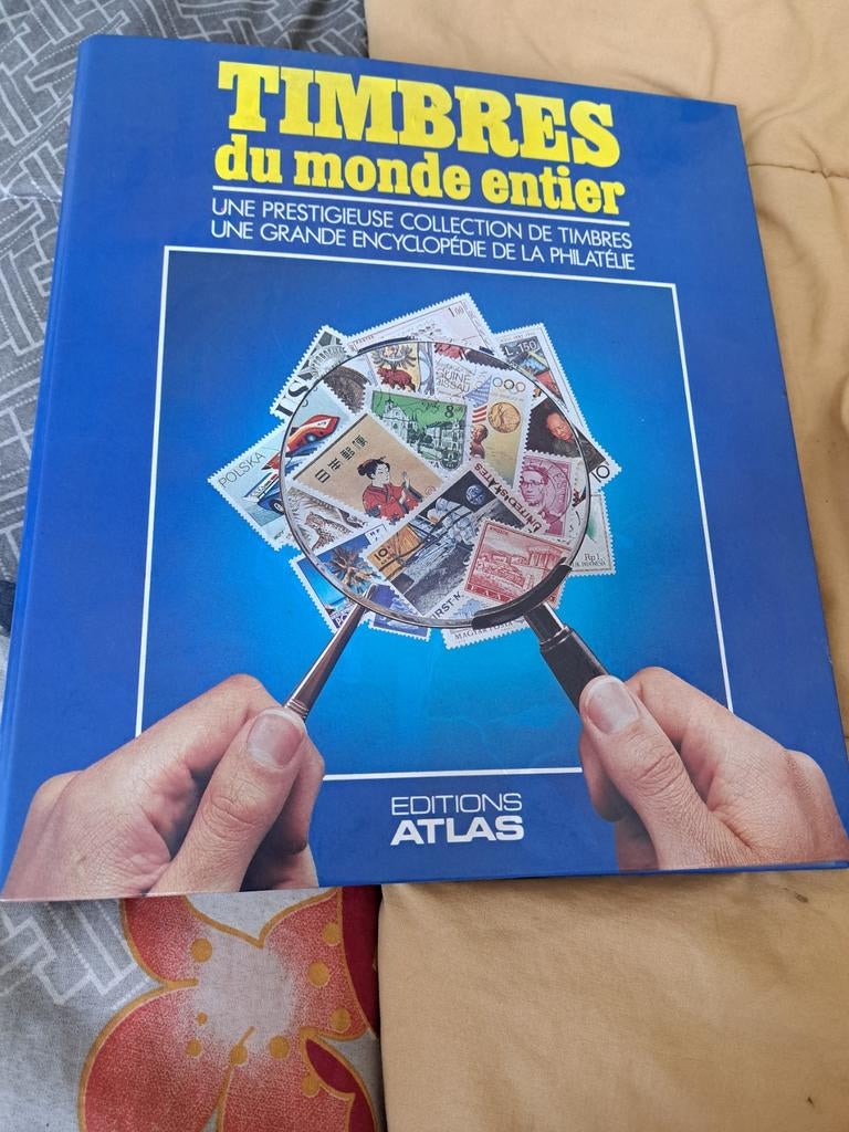 Farde timbres du monde, Enlèvement