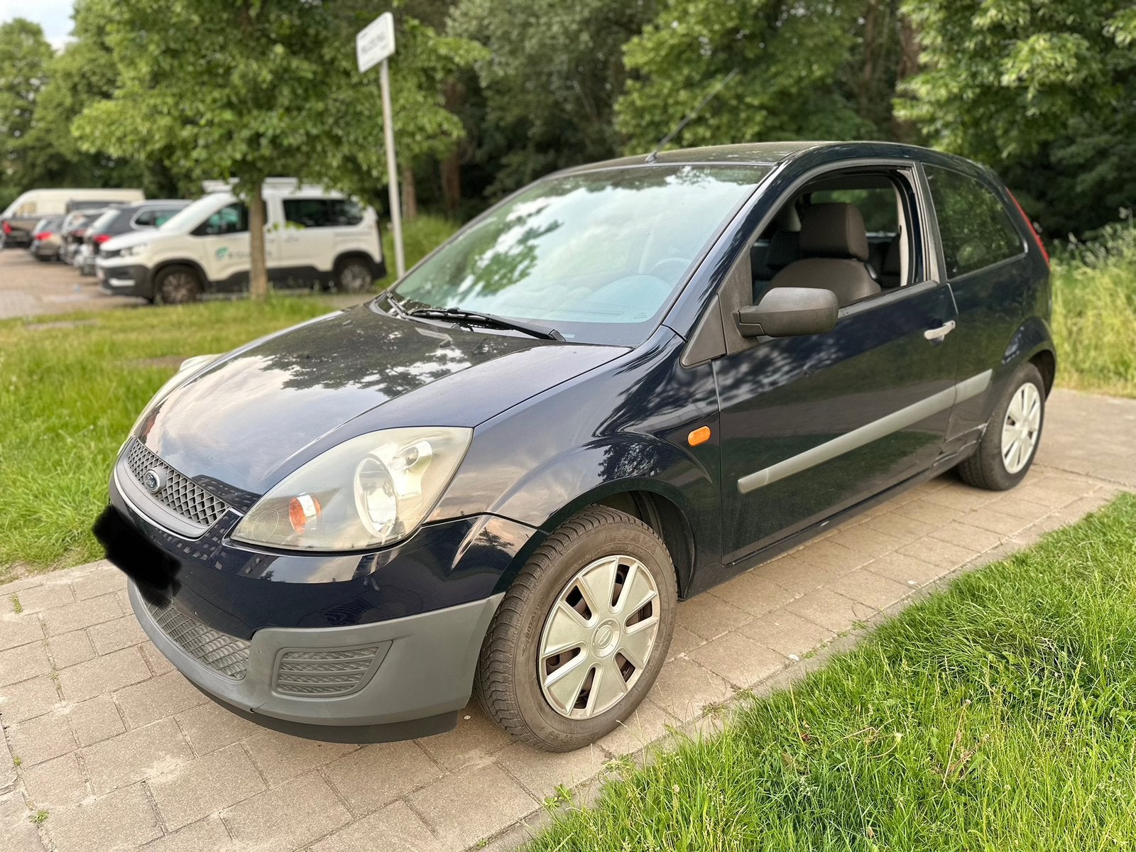 GEKEURD VOOR VERKOOP BENZINE 1ste EIGENAAR!, Auto's, Bedrijf, Handgeschakeld, Fiësta, 1300 cc