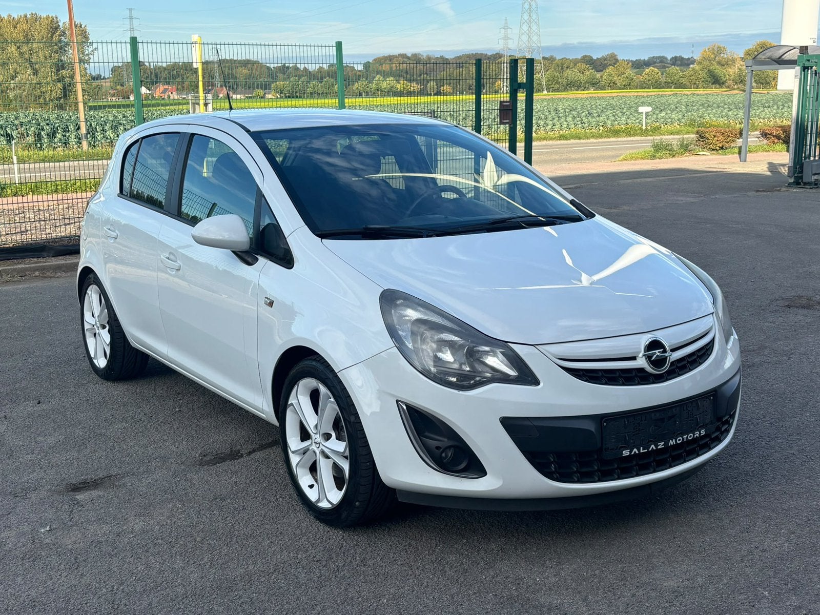 Opel Corsa 1.4 essence lez ok gps, Euro 5, Achat, 4 portes, Entreprise