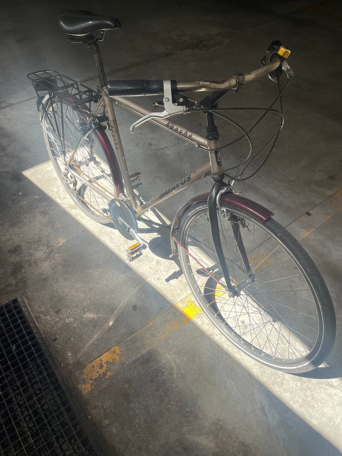 Herenfiets: Batavus Apache - 28 inch - 24 versnellingen, Fietsen en Brommers, Fietsen | Heren | Herenfietsen, Ophalen, Batavus