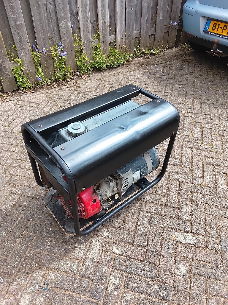 Aggregaat, Doe-het-zelf en Bouw, Aggregaten, Ophalen, Gebruikt, Minder dan 5 kVA, Benzine