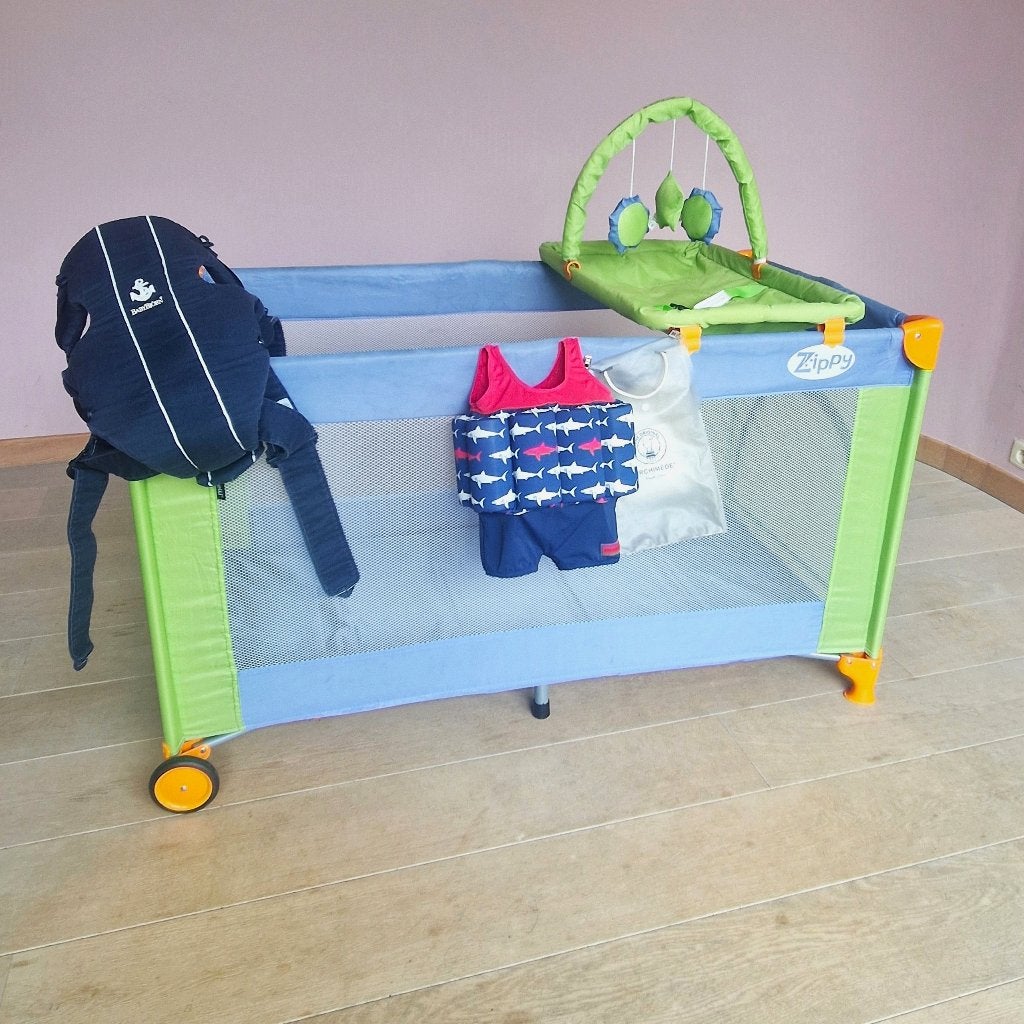 Lorelli Zippy Reisbedje + cadeaus (draagzak en zwempakje), Kinderen en Baby's, Babywiegjes en Ledikanten, Zo goed als nieuw, Reisbedje