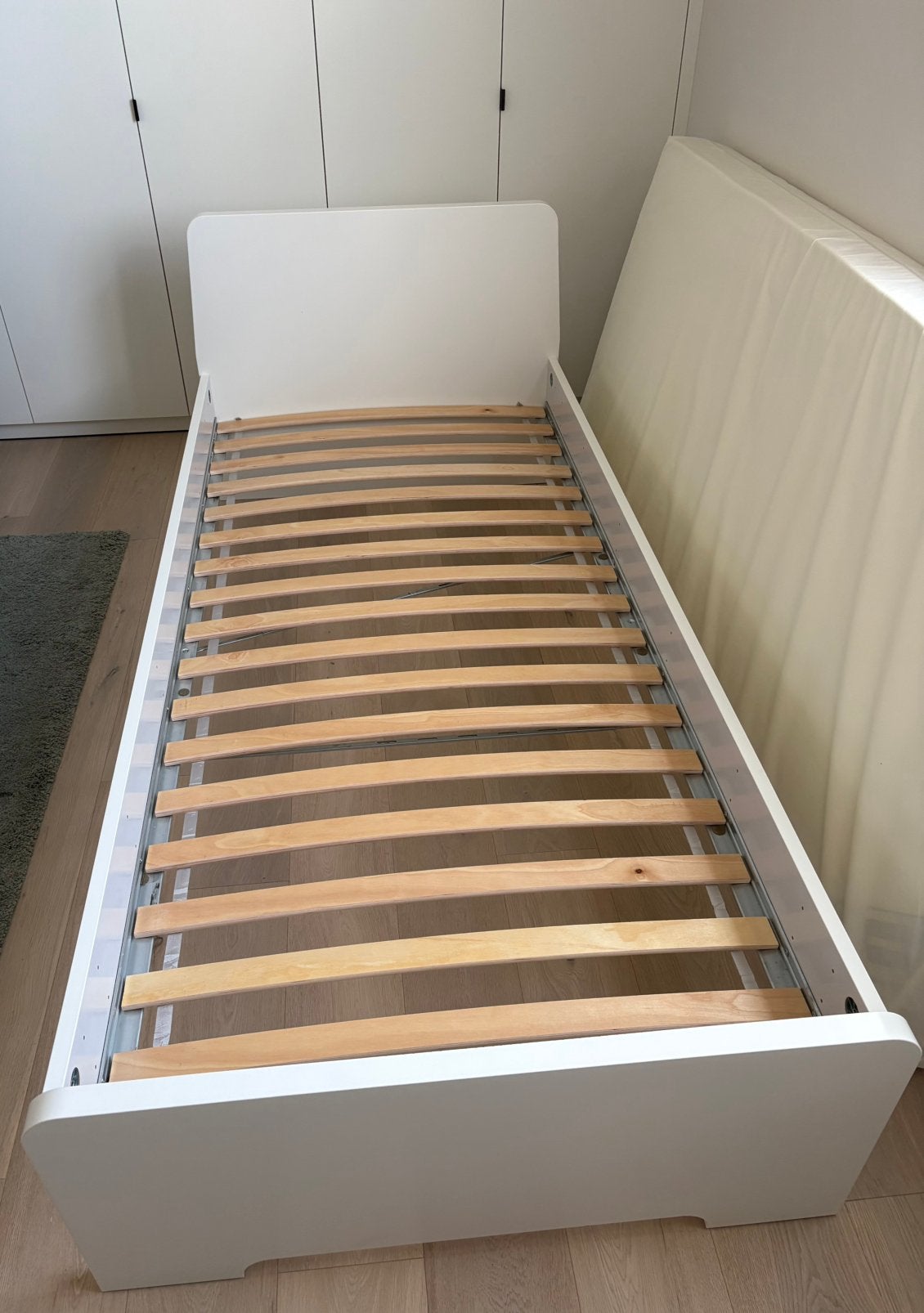 Bed 90x200 met lattenbodem en matras, Huis en Inrichting, Ophalen, 90 cm, Eenpersoons, Wit