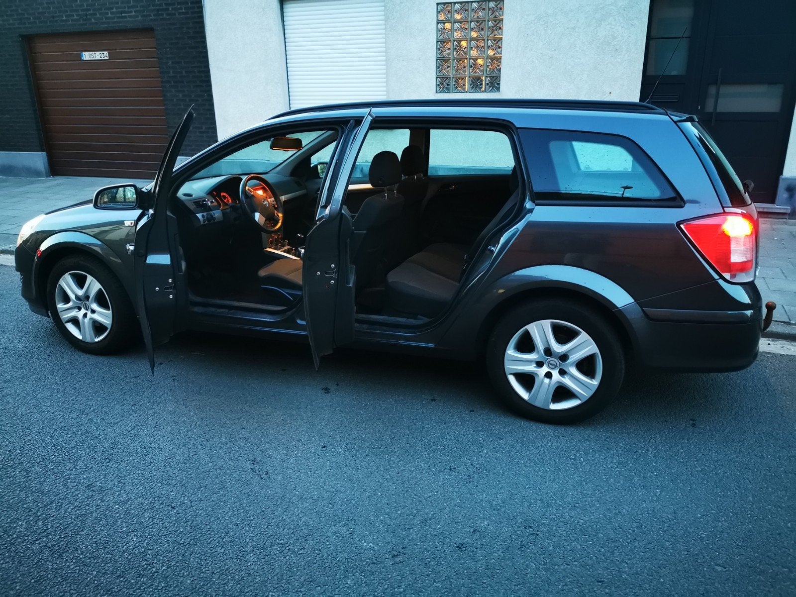 Opel Astra Break 1.6 Essence — 2009 — 183.000 km, Autos, Cruise Control, Entreprise, Boîte manuelle, 5 portes