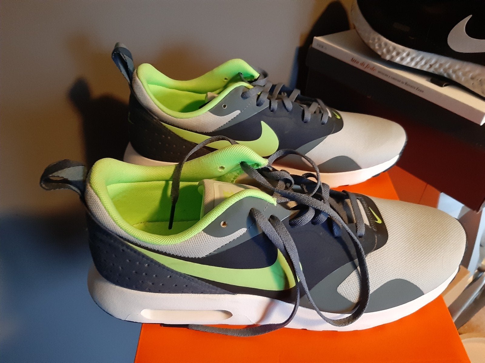 Nike, Ophalen of Verzenden