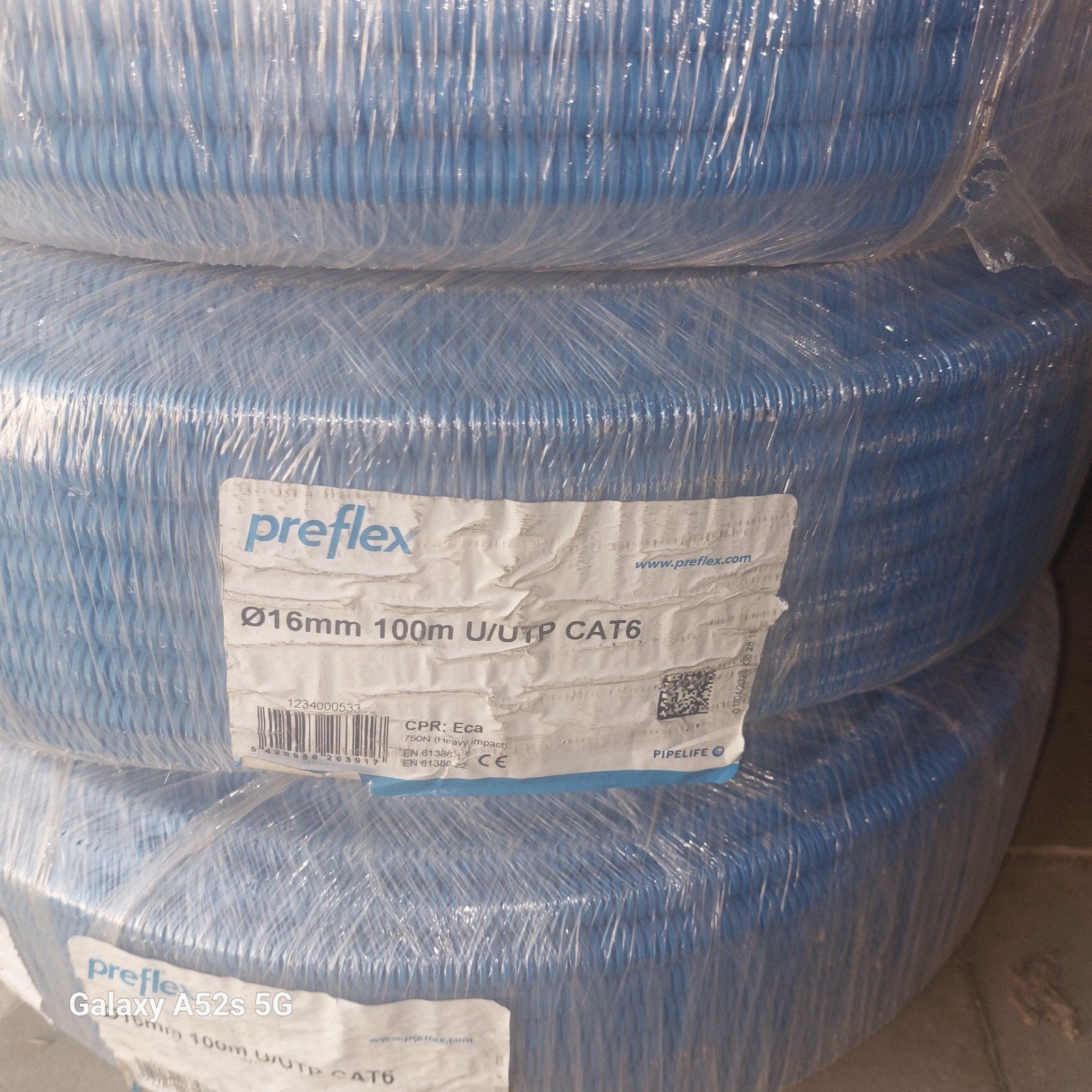 Preflex utp Cat6 100m, Doe-het-zelf en Bouw, Elektriciteit en Kabels, Ophalen
