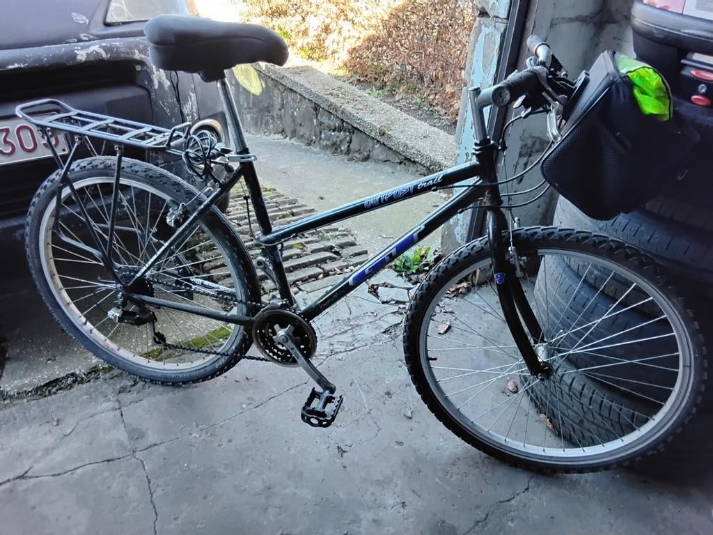 VTT GT outpost 90s, Vélos & Vélomoteurs, Enlèvement