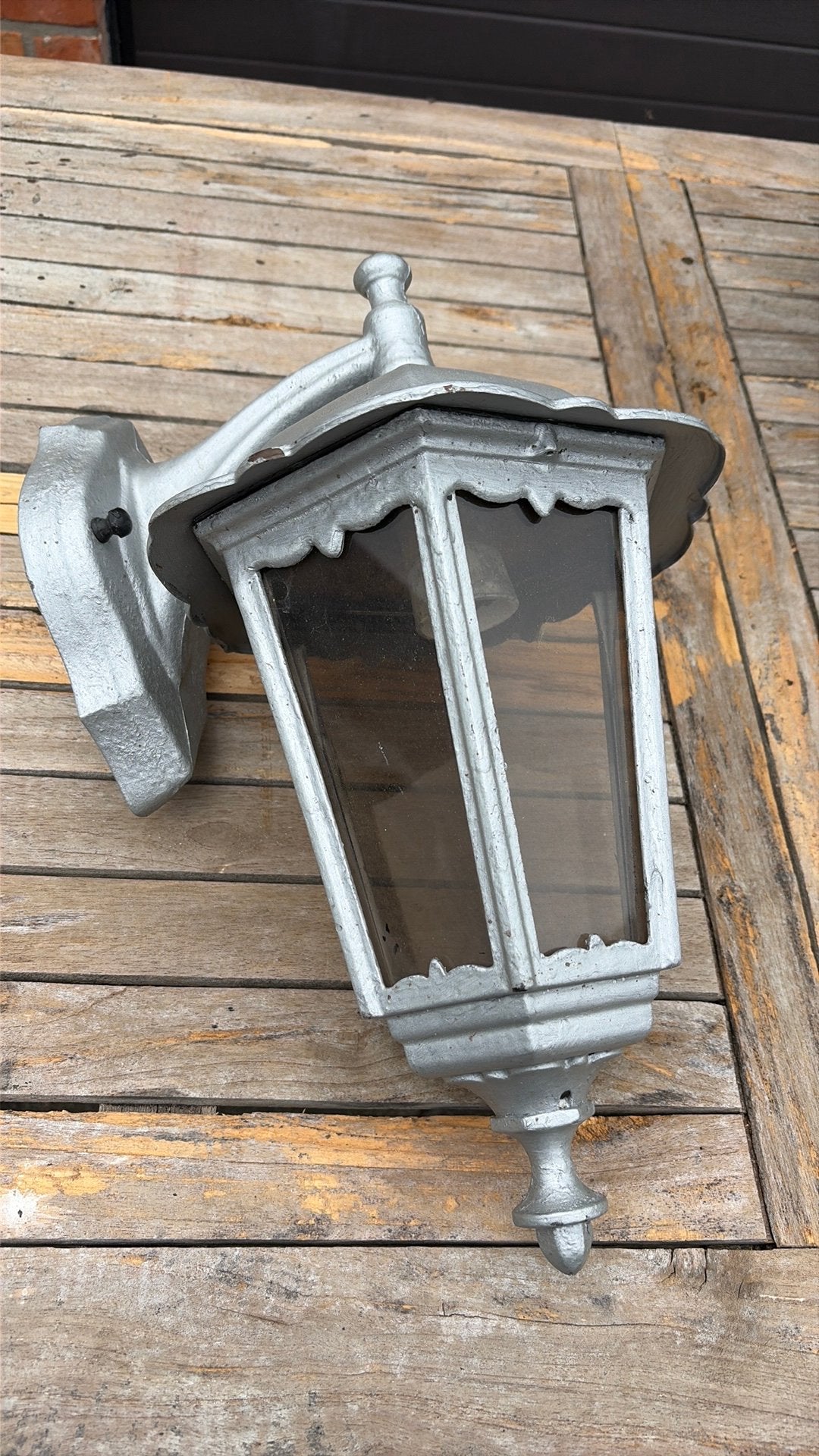 Lamp, Enlèvement
