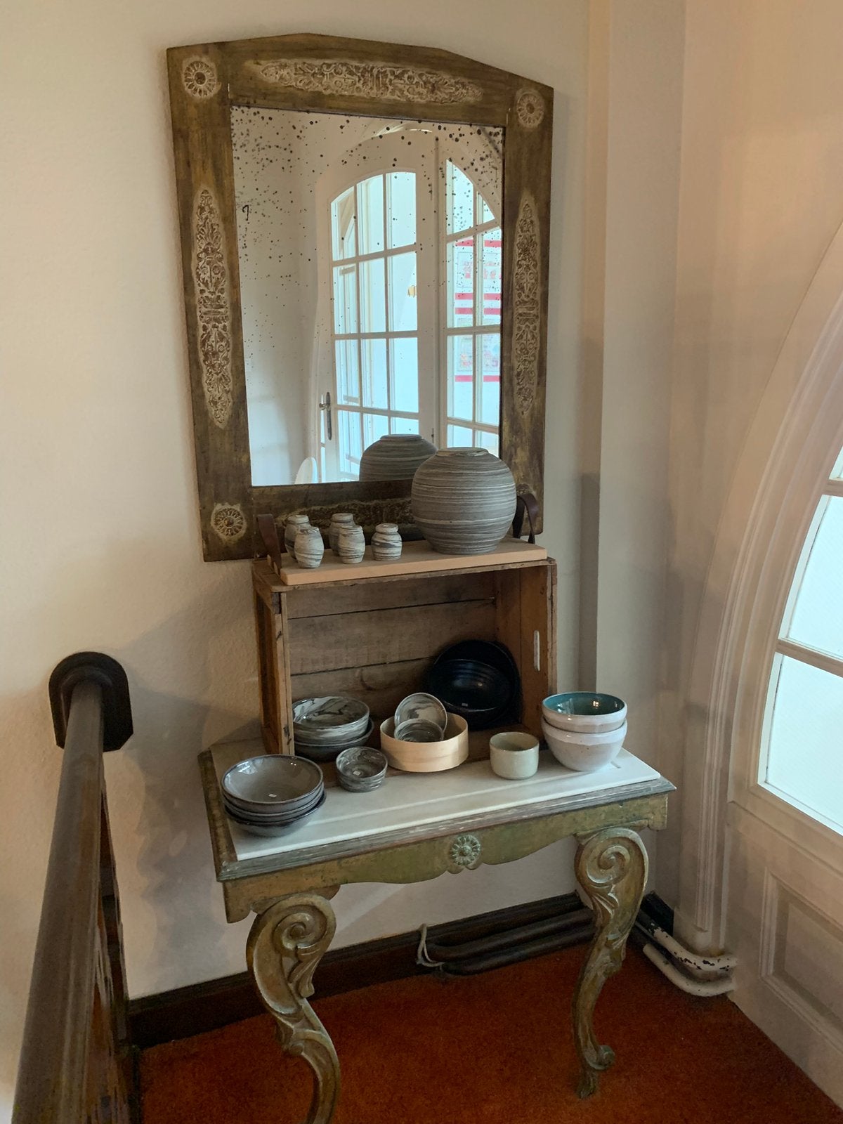 Table murale ancienne avec miroir, Enlèvement
