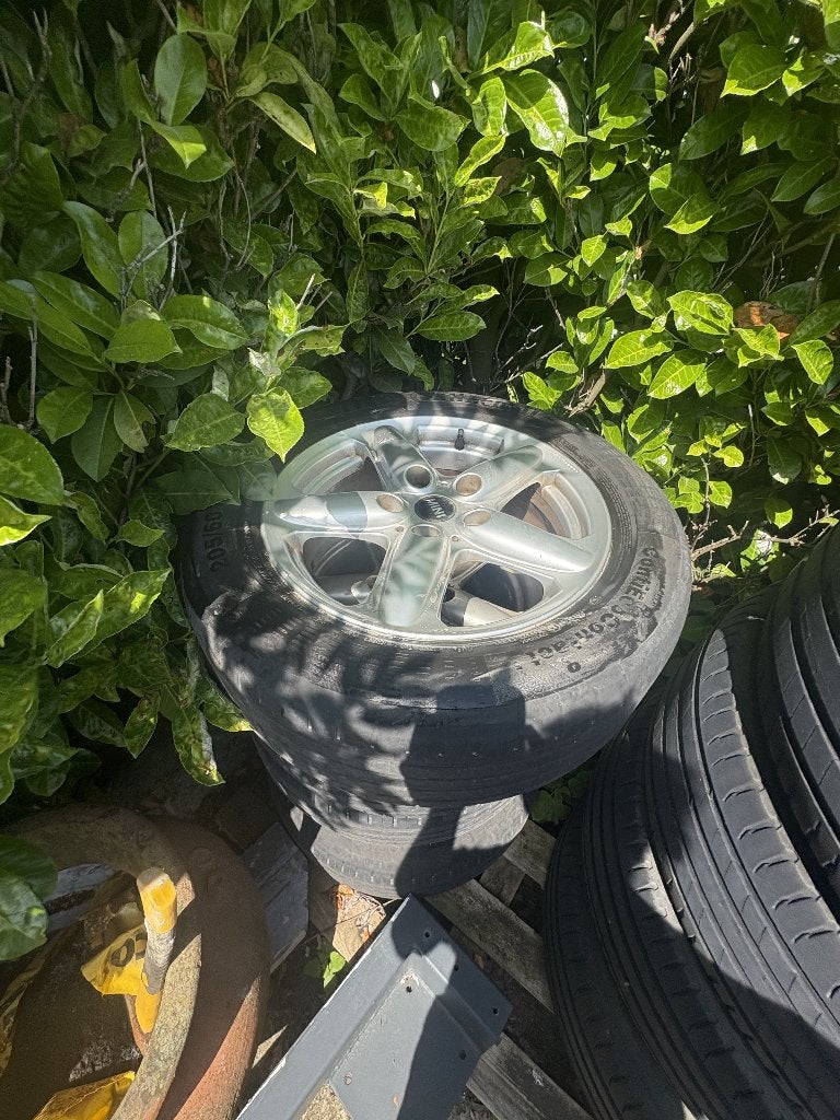 Zomerbanden & velgen MINI, Auto-onderdelen, Banden en Velgen, Ophalen, Gebruikt, 16 inch, Banden en Velgen
