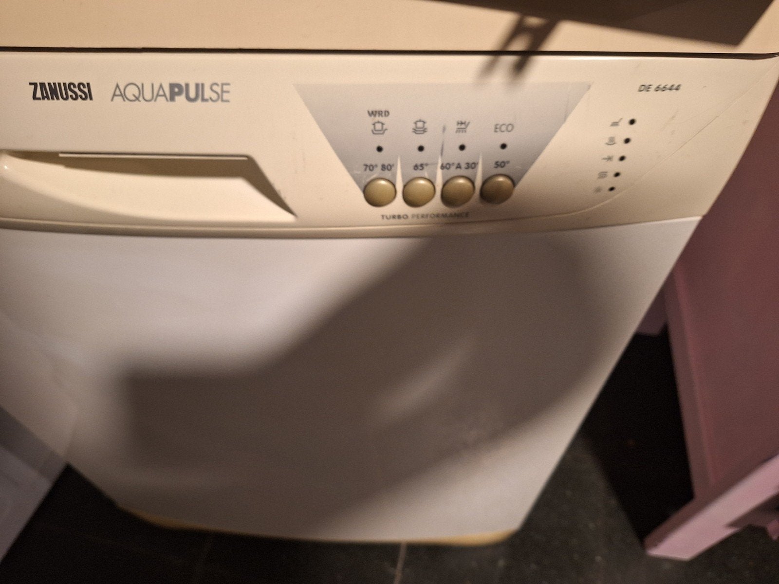 Zanussi aquapulse DE 6644, Electroménager, Lave-vaisselle, 85 à 90 cm, Comme neuf, Enlèvement, Autoportant