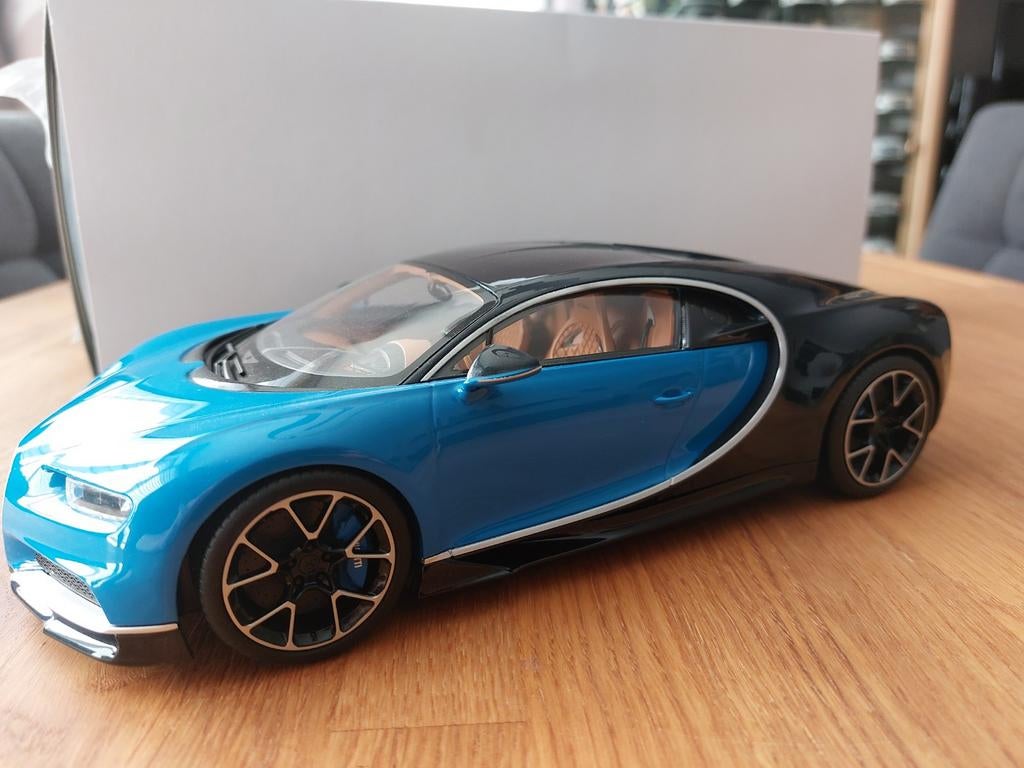 Kyosho Ousia 1/18 Bugatti Chiron Black Blue ZELDZAAMHEID, Ophalen of Verzenden, Zo goed als nieuw, Kyosho