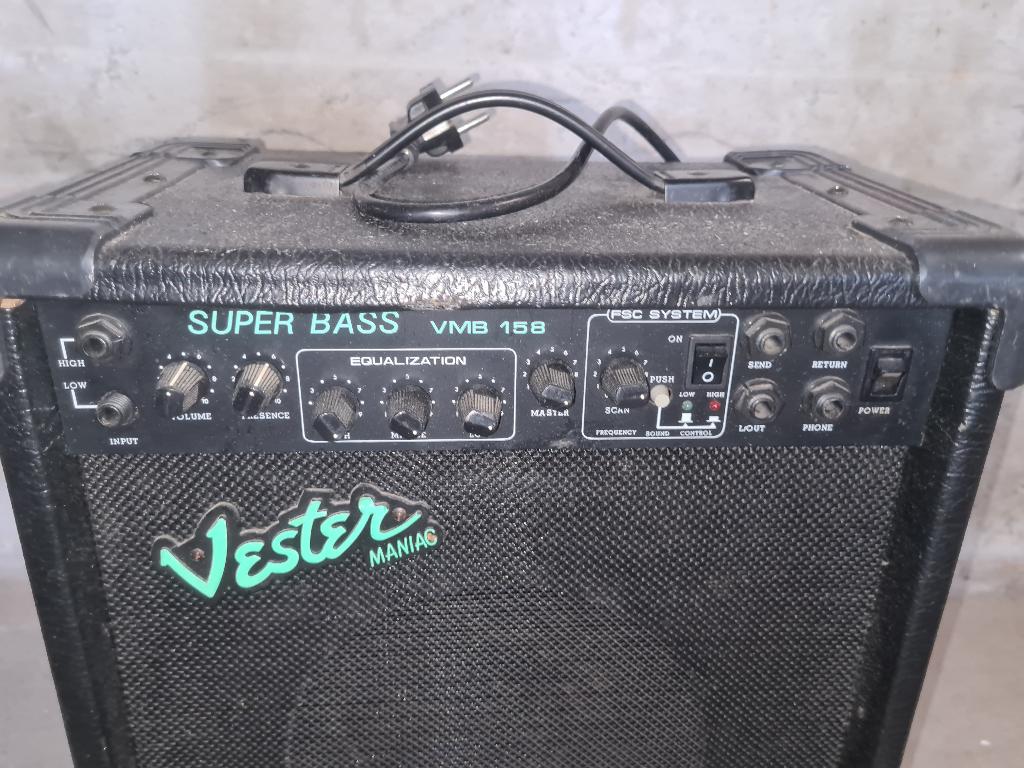 Gitaarversterker Vestor, Muziek en Instrumenten, Ophalen, Gebruikt, Gitaar, Minder dan 50 watt