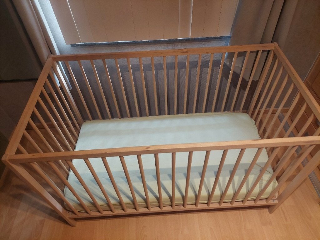 Babybedje + matras, Ophalen, Gebruikt, Minder dan 140 cm, Matras