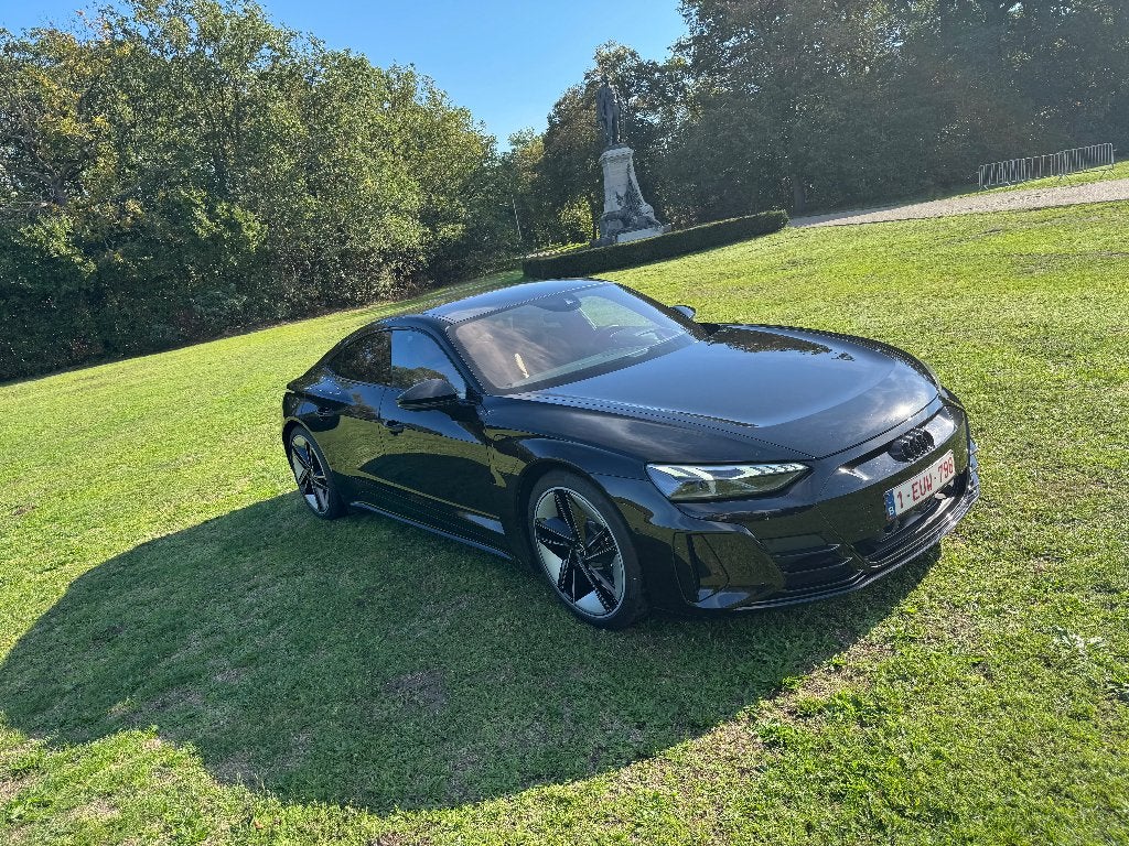 Audi RS etron-gt, Autos, Cuir et Alcantara, Achat, E-tron GT, Particulier