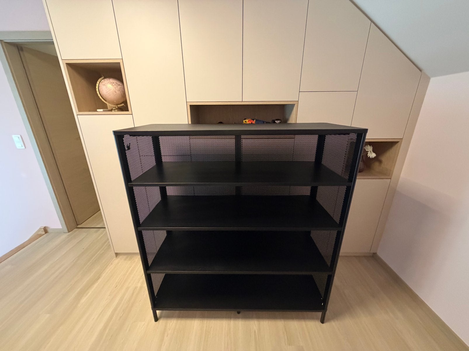 Bibliothèque IKEA BEKANT métal et bois noir, Ophalen, Zo goed als nieuw, Metaal