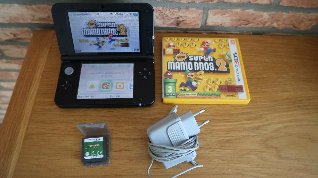 Nintendo 3DS XL + mario bros 2, Games en Spelcomputers, Zwart, Ophalen of Verzenden, 3DS, Gebruikt