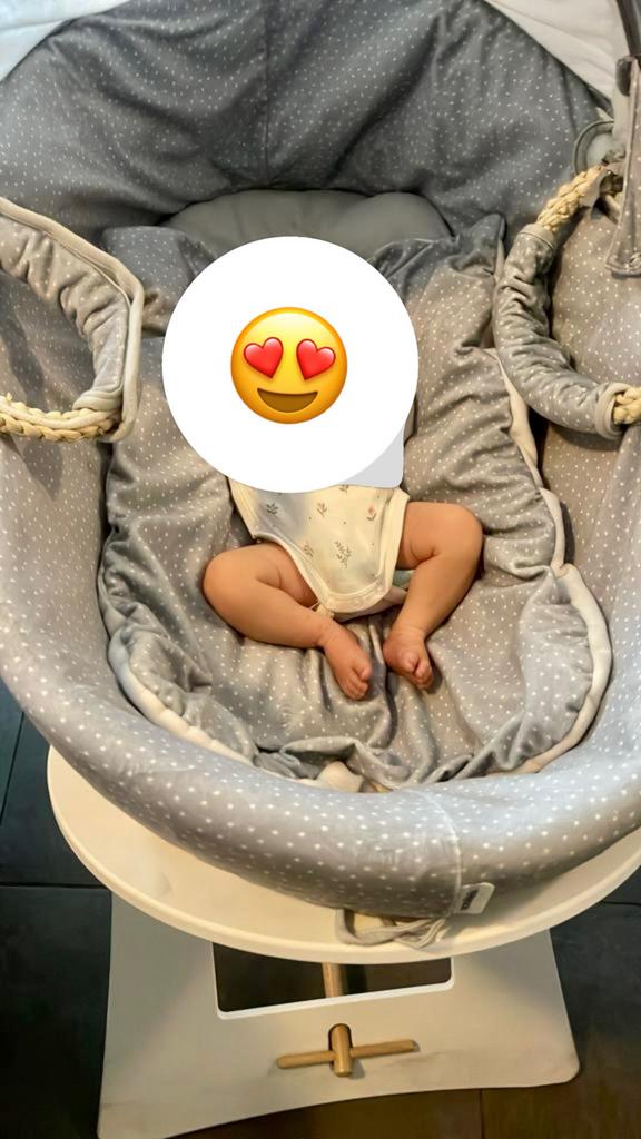 Berceau en osier avec pieds – Noukie’s, Enfants & Bébés, Berceaux & Lits, Enlèvement, Comme neuf, Berceau