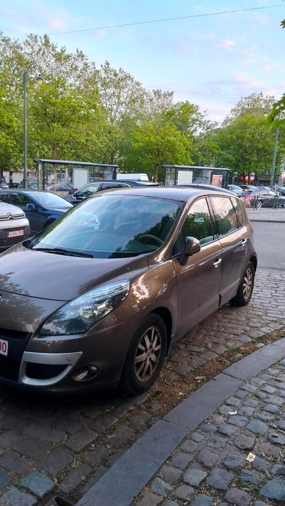Renault Scenic 1.4tce état impeccable, Autos, Renault, Cuir, Euro 5, Achat, Boîte manuelle