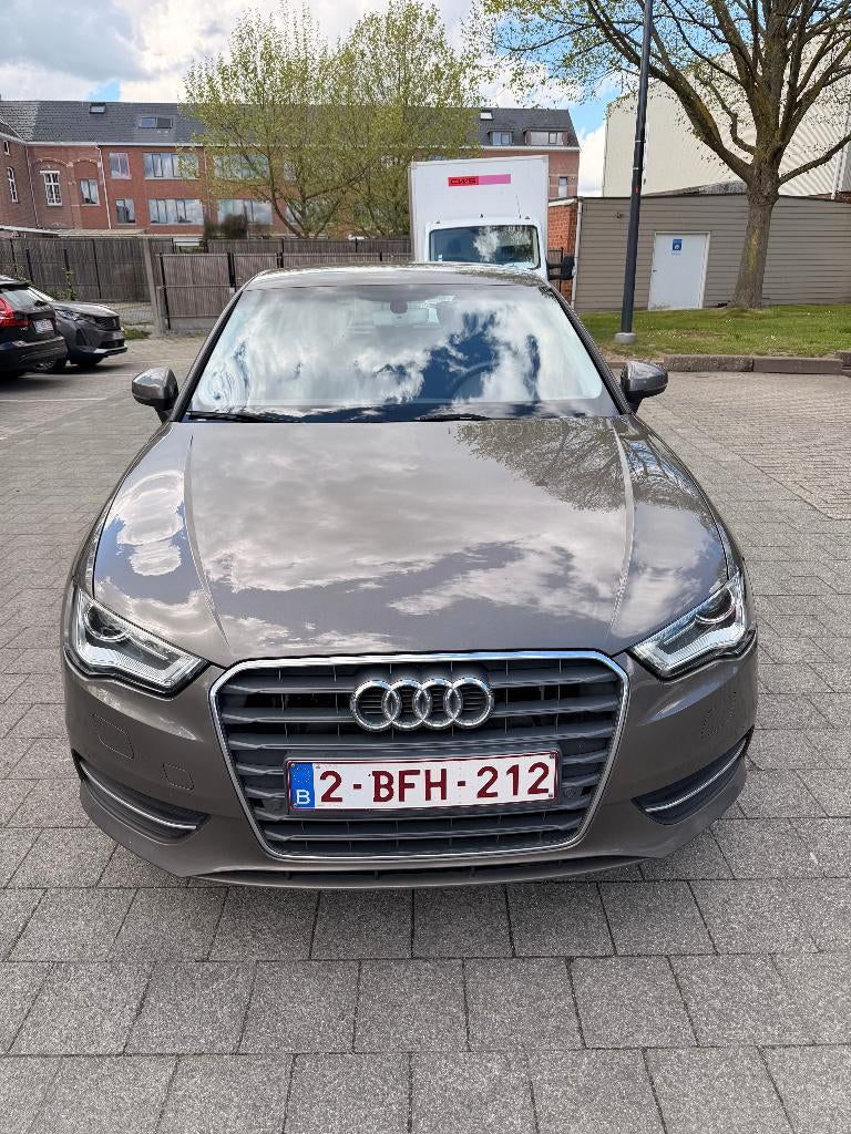 Trio A3 Sportback 1.4 TFSI Ultra Attraction Co., Autos, Audi, Particulier, A3, Airbags, Air conditionné, Bluetooth, Vitres électriques