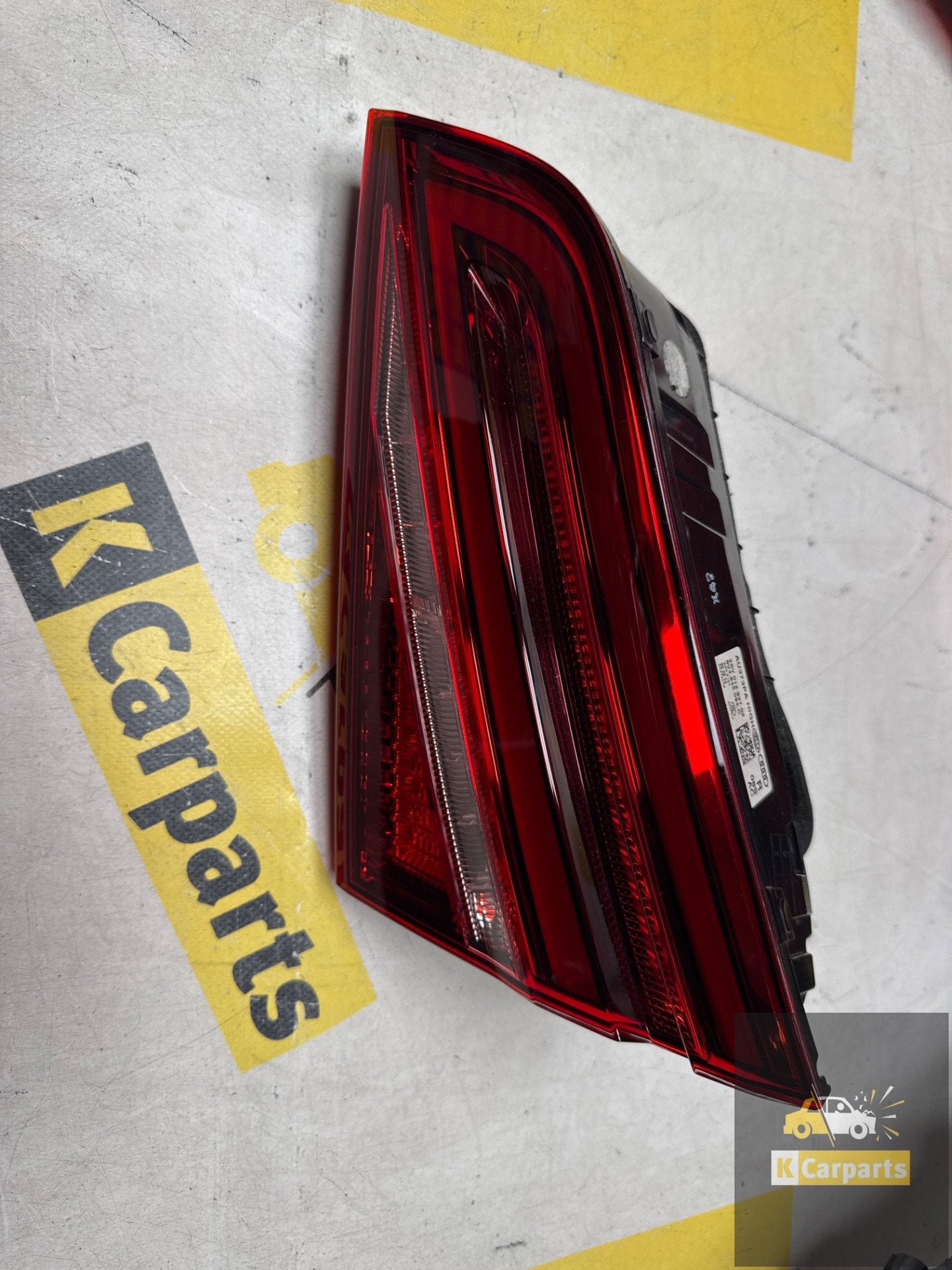 Audi A3 8V Achterlicht Rechts 8V4945094C, Info@fabrikant.eu, Fabrikantstraat 1
1000 AA  Amsterdam, NL, Audi, Fabrikant BV
