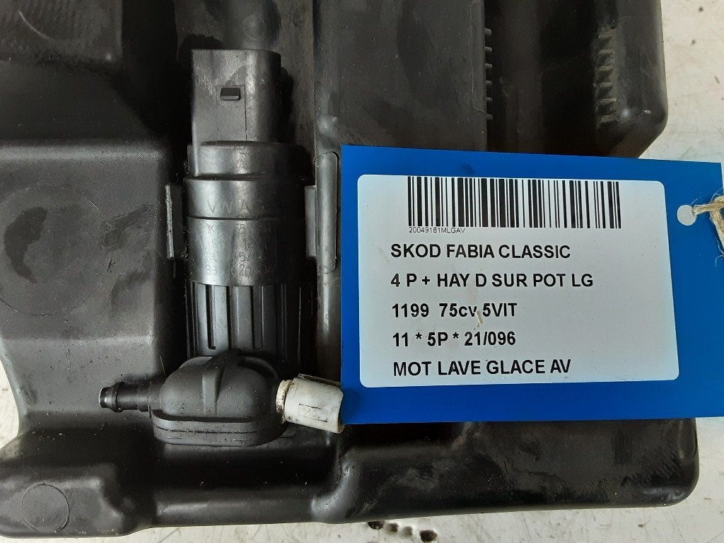 LAVE-GLACE POMPE AVANT Skoda Fabia II (5J) (1K6955651), Utilisé, Skoda