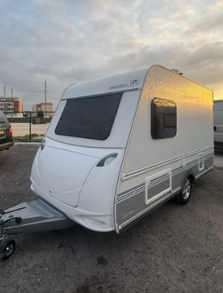 Gezocht: caravan met een mtm van 750 kg, Caravans en Kamperen, Caravans, Particulier