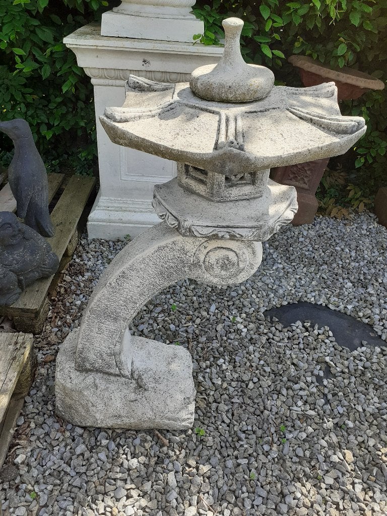 Lanterne, pagode en pierre patinée, Enlèvement, Neuf