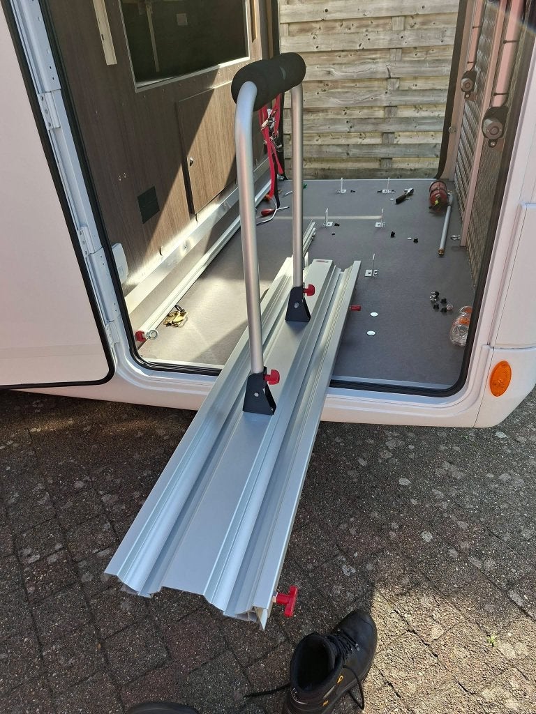 Fietsenrek uitschuifbaar, Caravans en Kamperen, Particulier, Fietsenrek