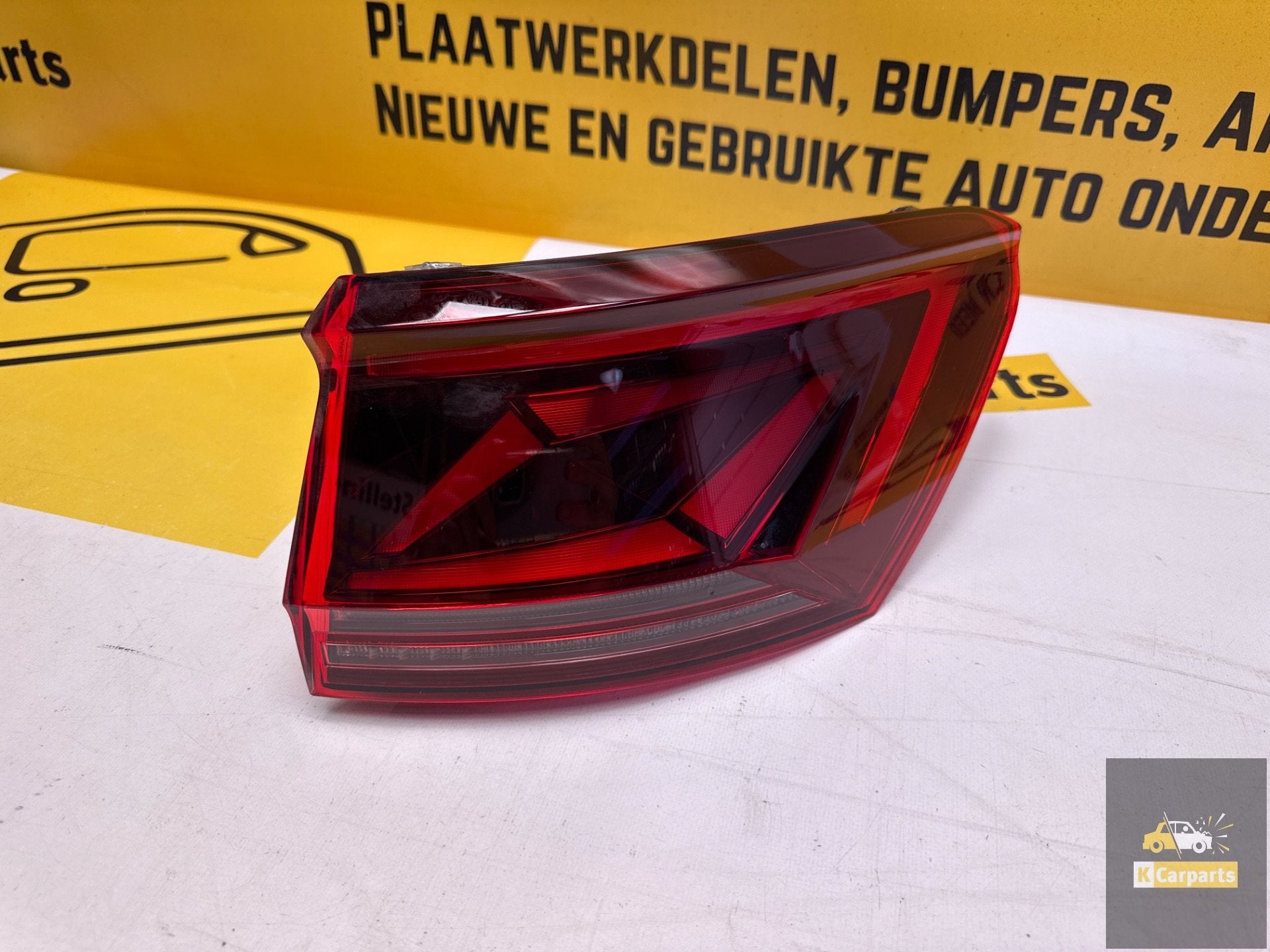 Feu arri re gauche Volkswagen Touareg 760945208D, Info@fabrikant.eu, Fabrikant BV, Utilisé, Fabrikantstraat 1
1000 AA  Amsterdam, NL